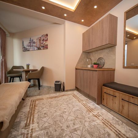 Sm Exclusive Apartments Visoko Bagian luar foto